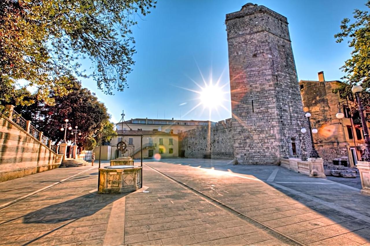 Holiday Apartment Nina , Zadar Old Town ภายนอก รูปภาพ